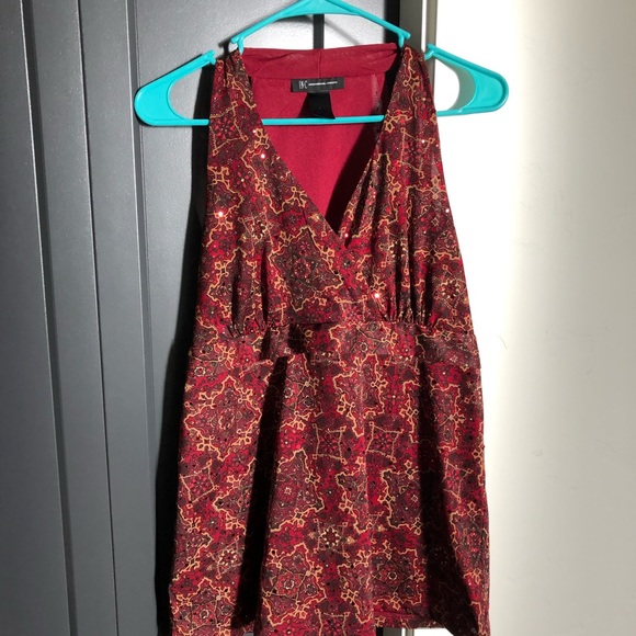 Top - Picture 2 of 3